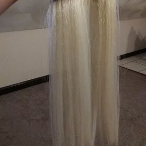 Blond NEVER USED. 22 inch hair extensions.